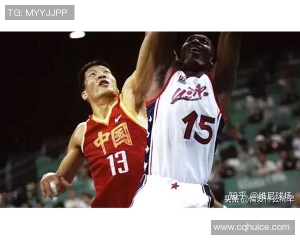 巴特尔与诺维斯基的篮球传奇对决：从巅峰到荣耀的精彩瞬间