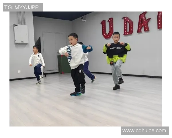 专访街舞达人杨秀英揭秘她成功背后的心路历程与坚持秘诀