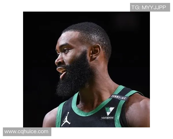 杰伦布朗：从新星到领袖的蜕变与未来展望