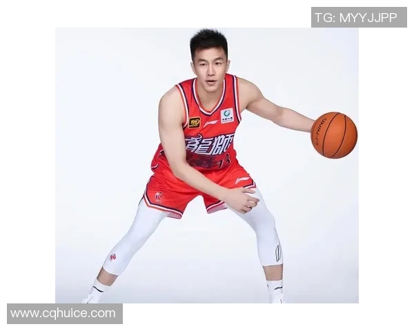 郭艾伦领衔中国篮球新篇章展现无限潜力与拼搏精神的传奇之路