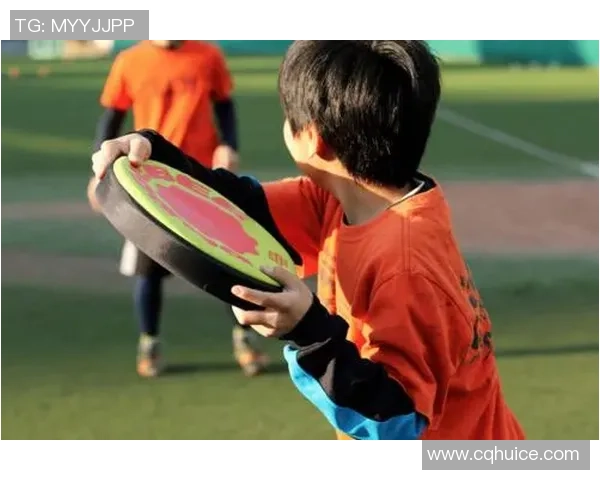 与黄秀英对话探讨她的飞盘生涯与成长历程